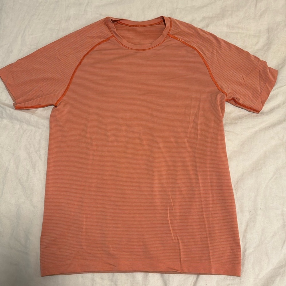 Lululemon Metal Vent Tech 2.0 Shirt Size S